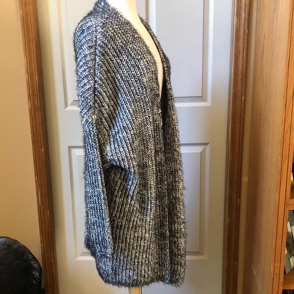 Akira Chicago Red Label Sweater Coat - Picture 5 of 9